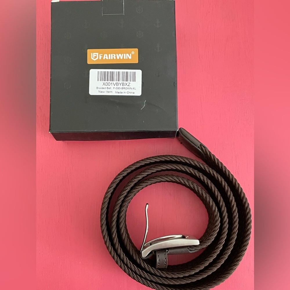 Fairwin elastic braided brown men’s belt, SZ XL. Never been worn.